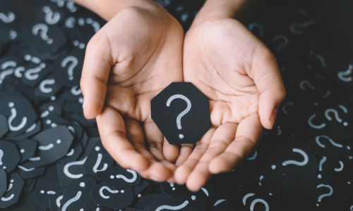 Question_mark_in_hand_edited